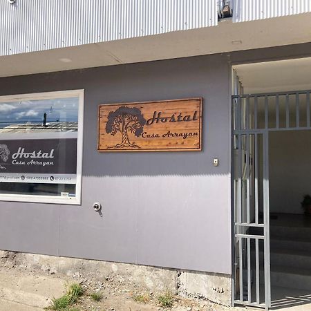 Hostal Casa Arrayán Coyhaique Esterno foto