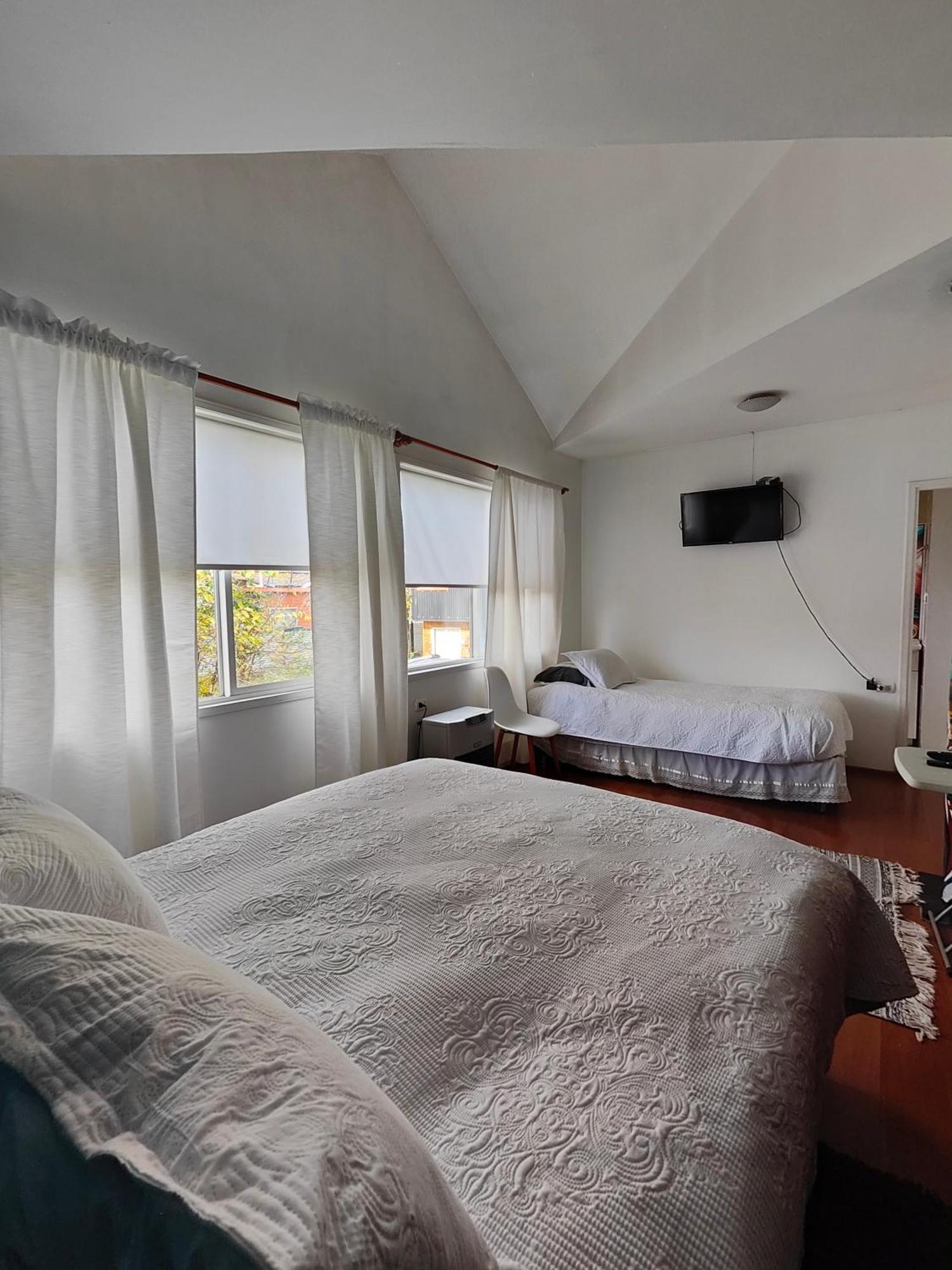 Hostal Casa Arrayán Coyhaique Esterno foto